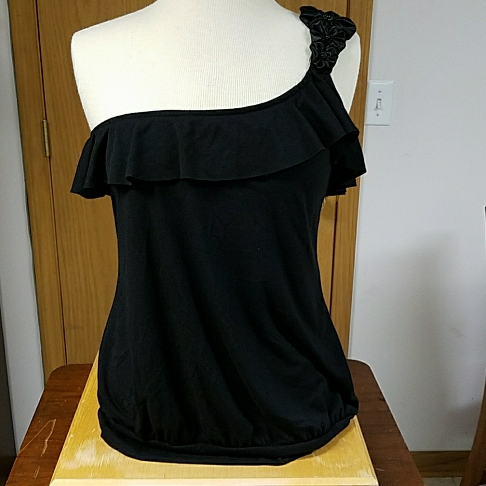 One shoulder ruffle blouse